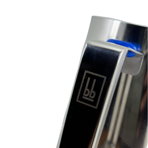 Milk jug with integrated thermometer
